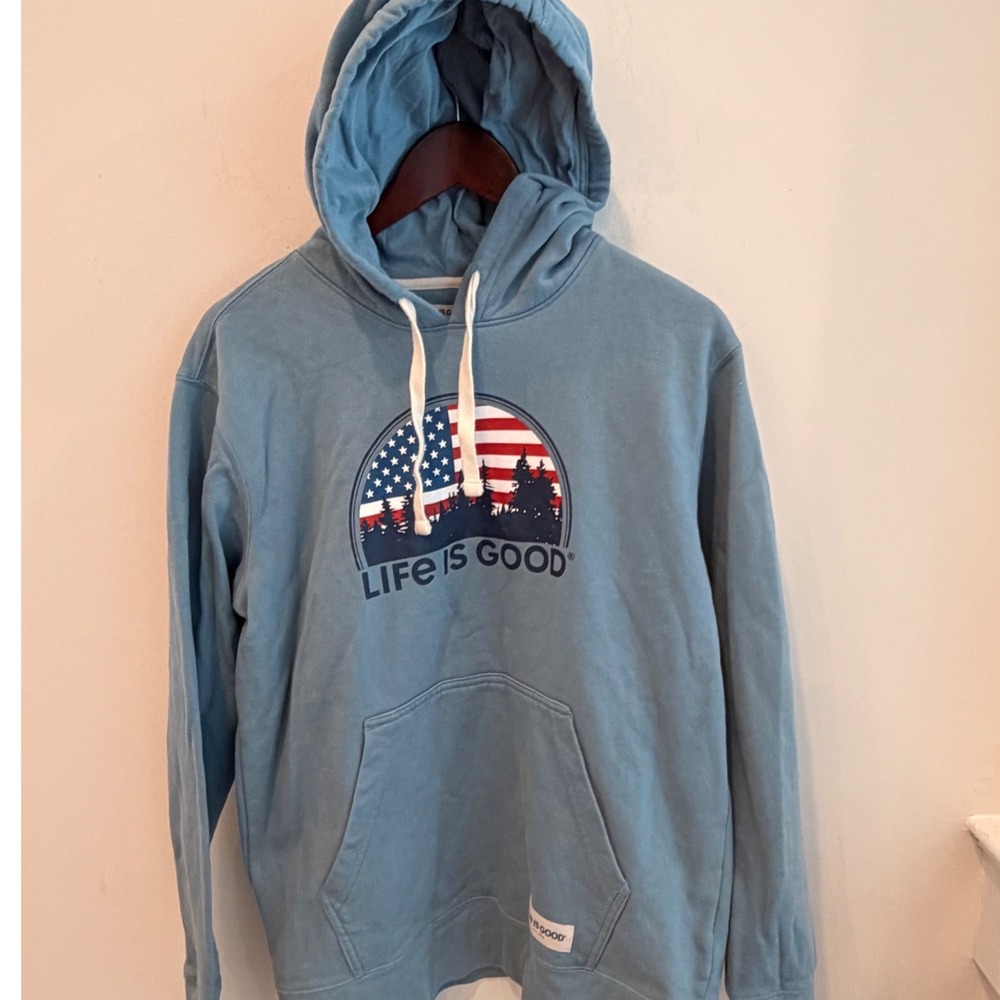 Life is Good Men Hoodie Blue American Flag Forest Graphic Sweatshirt Medium NWOT